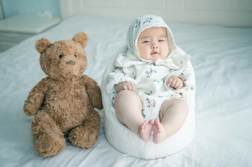 泸州宝宝吃不饱母乳的症状